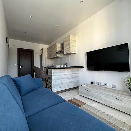 Family For 3 With Balcony - By Solea *