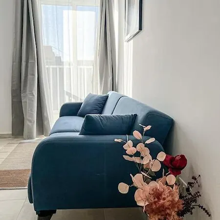 Family For 3 With Balcony - By Solea アパート *